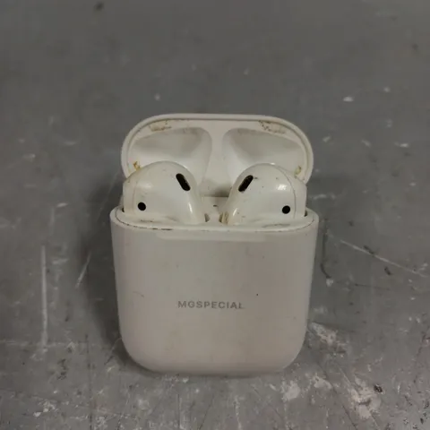 APPLE AIRPODS WITH CHARGING CASE - A1602