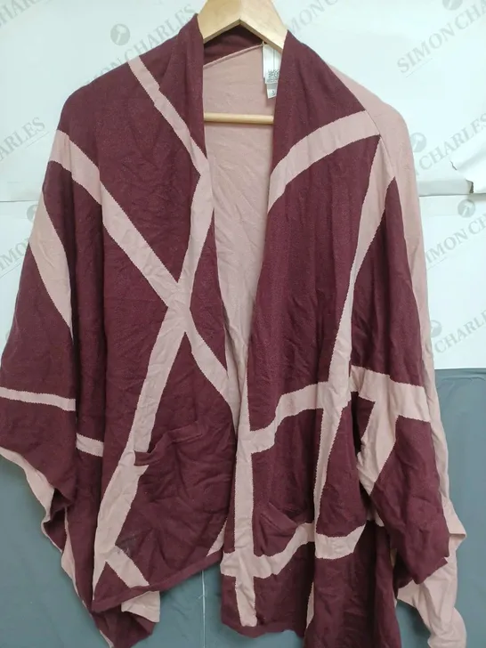 WYNNELAYERS SOFT INTARSIA PONCHO SIZE L