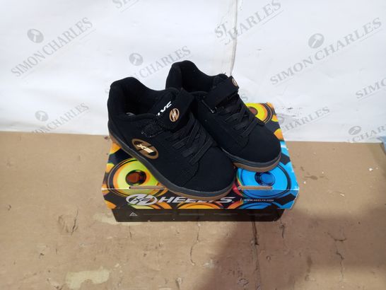 BOXED PAIR OF HEELYS X2 SIZE KIDS 13