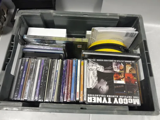 LOT OF APPROXIMATELY 45 ASSORTED MEDIA ITEMS TO INCLUDE BEETHOVEN PIANO SONATA, ROALD DAHL COLLECTION AND MCCOY TYNER