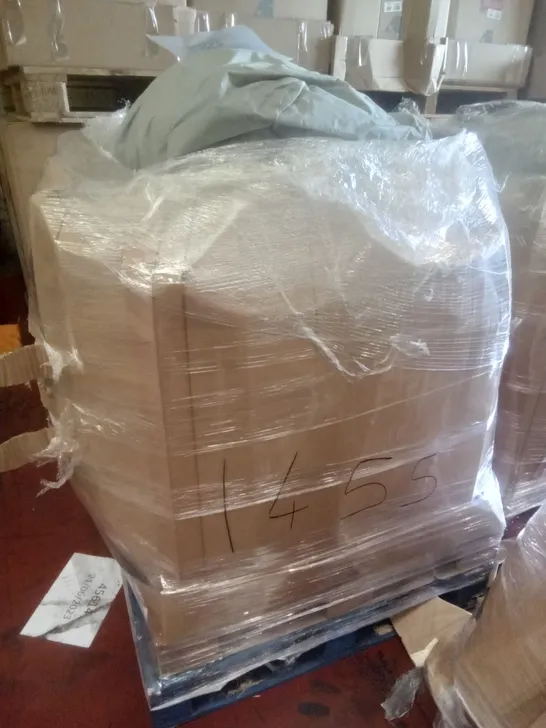 PALLET OF APPROXIMATELY 6 HOT TUB PARTS