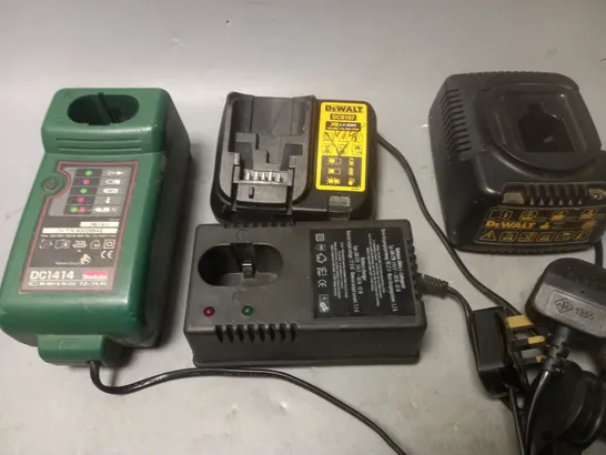 LOT OF 4 ASSORTED BATTERY CHARGERS TO INCLUDE DEWALT AND MAKITA