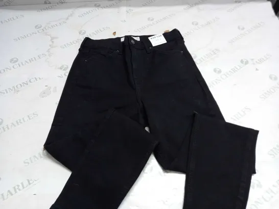 TOPSHOP JAMIE JEANS IN BLACK - UK 12