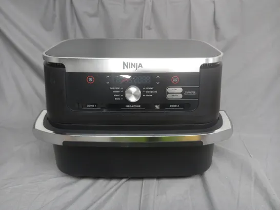 BOXED NINJA 10.4L FOODI FLEXDRAWER DUAL AIR FRYER AF500UK