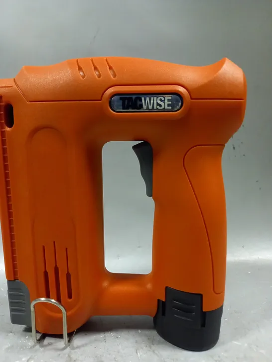 BOXED TACWISE CORDLESS 12V STAPLE/NAIL GUN