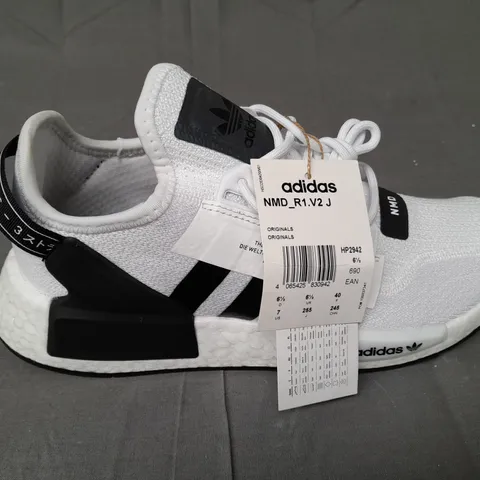 PAIR OF ADIDAS NMD TRAINERS IN WHITE SIZE UK 6.5