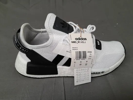 PAIR OF ADIDAS NMD TRAINERS IN WHITE SIZE UK 6.5