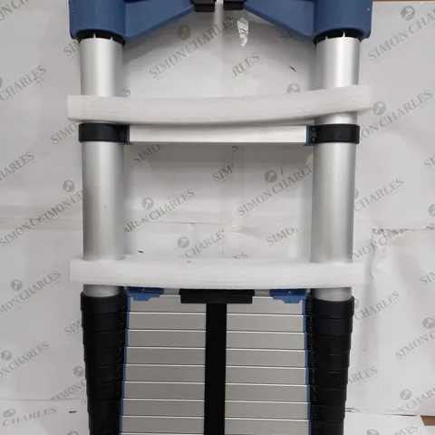 BUILDCRAFT 3.2M TELESCOPIC LADDER WITH FOLDABLE STABILISER BAR