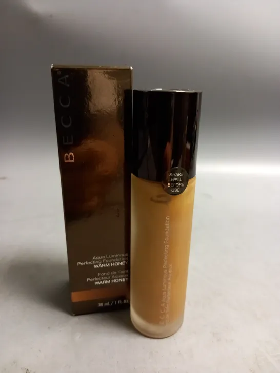 BOXED AND SEALED BECCA AQUA LUMINOUS PERFECTING FOUNDATION WARM HONEY 30ML