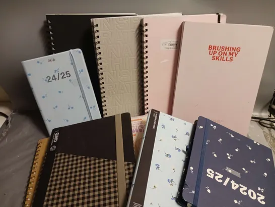 APPROXIMATELY 10 ASSORTED ITEMS TO INCLUDE NOTEBOOKS, DIARIES, TRAVEL WALLET 