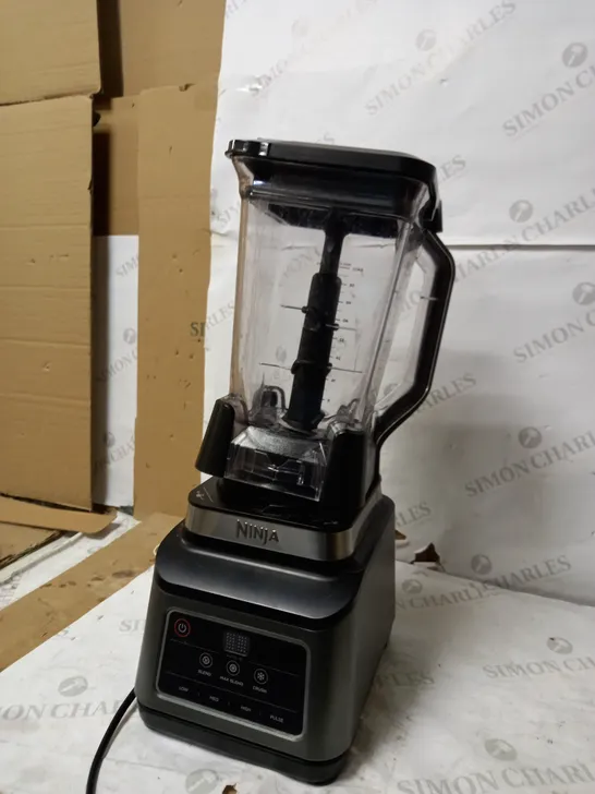 NINJA BLENDER WITH AUTO-IQ (BN750UK) BLACK/SILVER