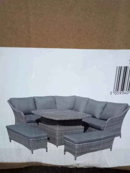 BOXED HAMILTON WICKER CORNER SET