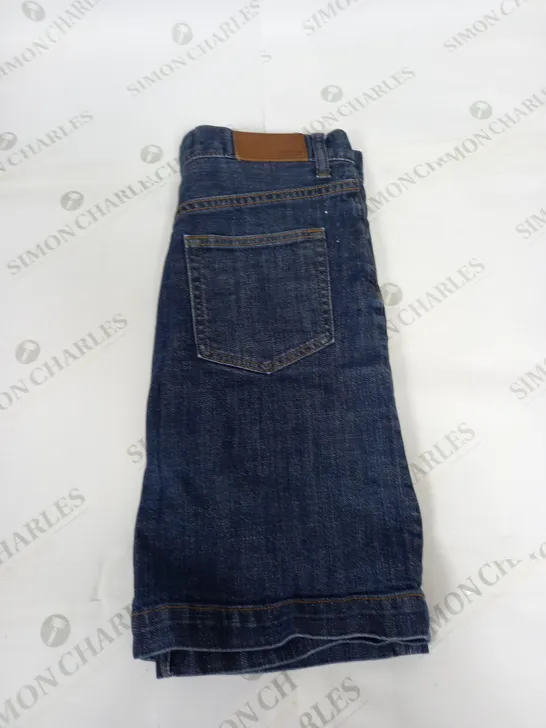 GAP CASUAL DENIM SKIRT SIZE 8