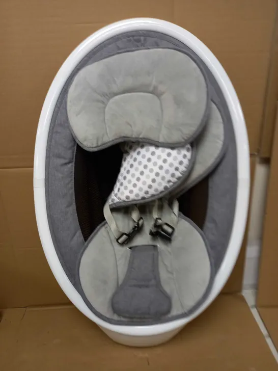 MUNCHKIN BLUETOOTH ENABLED LIGHTWEIGHT BABY SWING