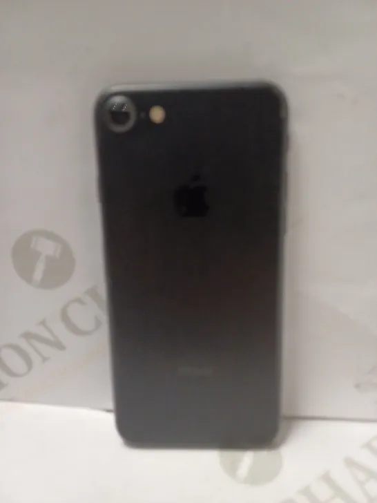 APPLE IPHONE 7 (A1778) SMARTPHONE