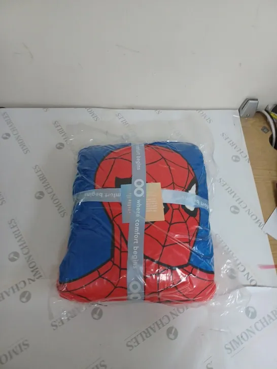 OODIE OVERSIZED WEARABLE BLANKET - SPIDERMAN 