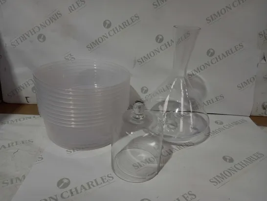 BOX OF APPROX 5 ITEMS TO INCLUDE TUPPERWARE BOWLS WITH LIDS, GLASS DECORATIV DECANTER AND SMALL SHELVING UNIT