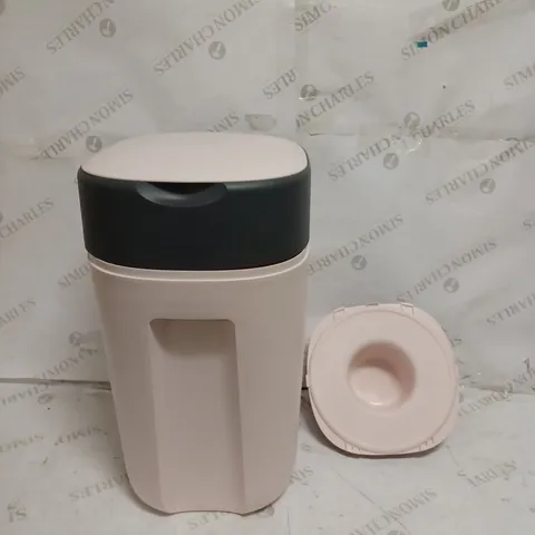 TOMMEE TIPPEE TWIST & CLICK ADVANCED NAPPY DISPOSAL SYSTEM