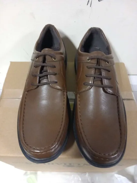 BECKETT BROWN SHOES SIZE 9