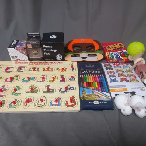 BOX OF ASSORTED TOYS AND GAMES TO INCLUDE UNO, COLOURING PENCILS AND STICKERS