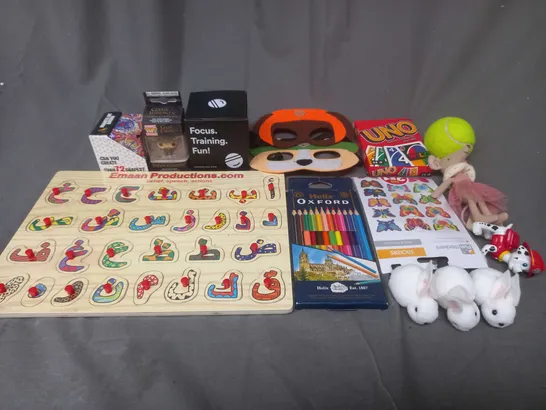 BOX OF ASSORTED TOYS AND GAMES TO INCLUDE UNO, COLOURING PENCILS AND STICKERS