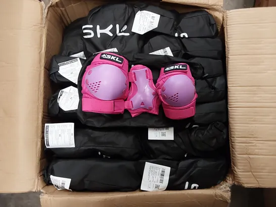 BOX OF APPROXIMATELY 37X BRAND NEW SKL CHILD PROTECTORS KIT INCLUDING KNEE, ELBOW AND WRIST PADS (1 BOX)