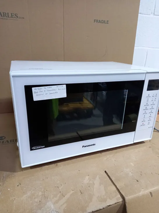 PANOSONIC WHITE GRILL/MICROWAVE OVEN