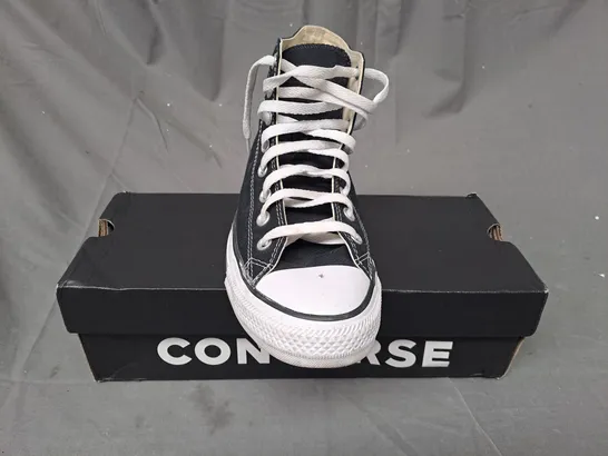 BOXED PAIR OF CONVERSE ALL STAR HI CANVAS SHOES IN BLACK UK SIZE 8