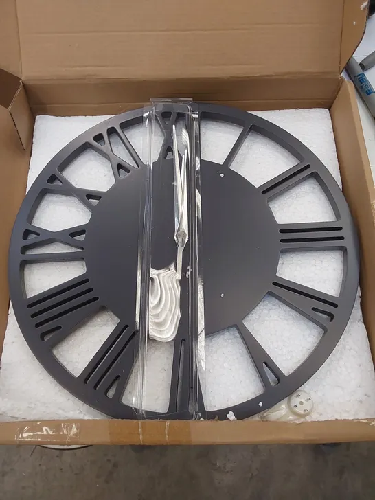 BOXED SPATARO WALL CLOCK 