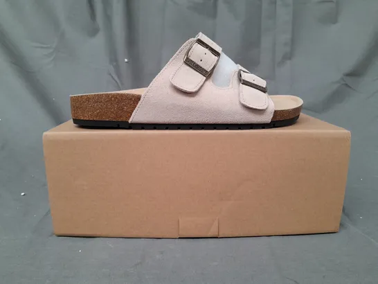 BOXED PAIR OF EVELLYHOOTD OPEN TOE SANDALS IN BEIGE EU SIZE 39