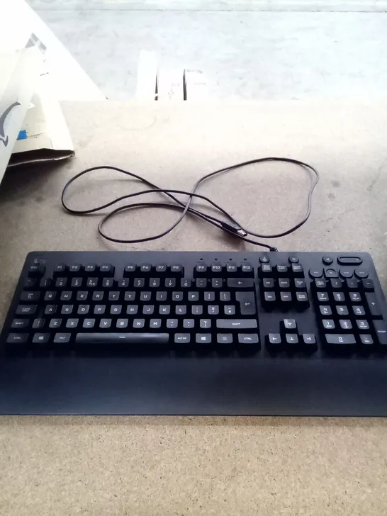 LOGITECH G213 WIRED GAMING KEYBOARD 