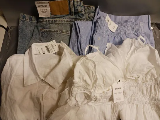 APPROXIMATELY 20 ASSORTED ITEMS OF CLOTHING TO INCLUDE LENNY TIERED MINI DRESS SIZE 40EU, HAVEN SHORT SLEEVE SHIRT SIZE 36EU, NOAH PANT SIZE 42EU, CARGO WIDE LEG JEAN 42EU