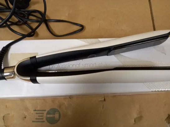 GHD PLATINUM+ STYLER PROFESSIONAL SMART HAIR STRAIGHTENERS