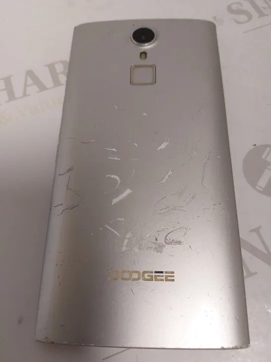 DODGE SMARTPHONE