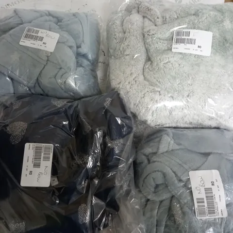 LARGE BOX OF APPROXIMATELY 15 CLOTHING ITEMS ALL IN DIFFRENT COLOURS AND SIZES 