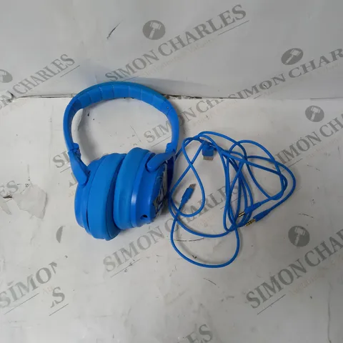 BOXED WIRED CHILDRENS HEADPHONES