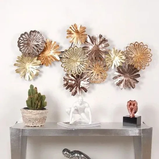 BOXED FLOWERS AND LEAVES METAL PAINTING WALL DECOR