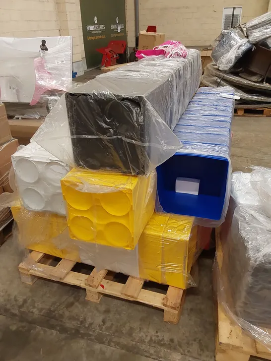 2 X PALLETS TO CONTAIN A LARGE QUANTITY OF PLASTIC STACKABLE STORAGE TUBS WITH LIDS IN 5 ASSORTED COLOURS INCLUDING; BLACK, BLUE, RED, WHITE AND YELLOW