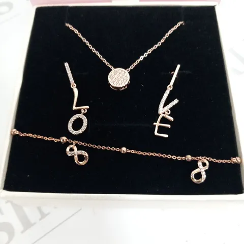 BOXED MOTTA NECKLACE, EARRINGS AND BRACELET SET