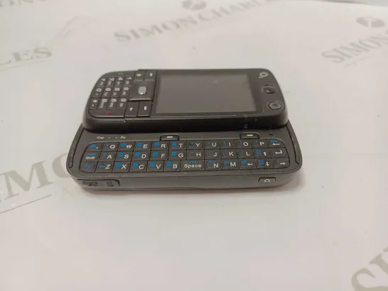 O2 BLOCK PHONE WITH KEYBOARD 