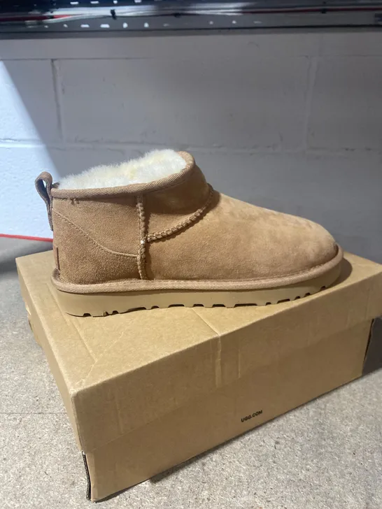 BOXED PAIR OF UGG CLASSIC ULTRA MINI SHOES SIZE 4