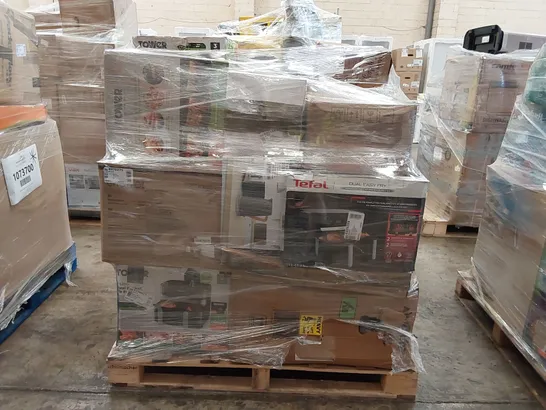 PALLET OF APPROXIMATELY 21 UNPROCESSED RAW RETURN HOUSEHOLD AND ELECTRICAL GOODS TO INCLUDE;