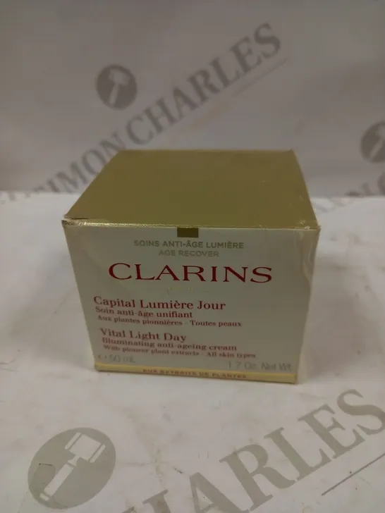 CLARINS PARIS VITAL LIGHT DAY ILLUMINATING ANTI-AGEING CREAM