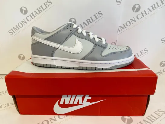 BOXED PAIR OF NIKE DUNK LOW GREY TRAINERS SIZE 5