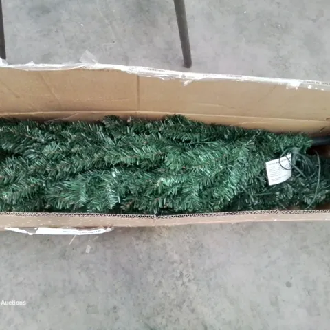 BOXED CELEBRIGHT 6FT/1.8M ARTIFICIAL CHRISTMAS TREE