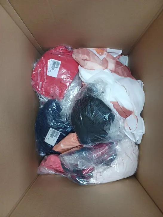 LARGE BOX OF APPROXIMATELY 25 VARIOUS CLOTHING ITEMS TO INCLUDE TOPS, BODYSUIT, JUMPERS ETC. 