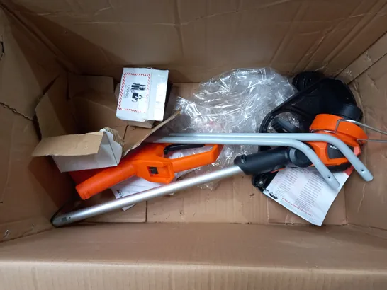 BOXED YARD FORCE 32CM LAWNMOWER AND TRIMMER