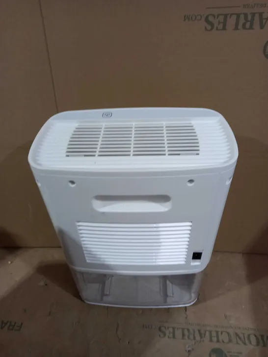 BLACK AND DECKER 2-LITRE DEHUMIDIFIER WITH AIR PURIFIER