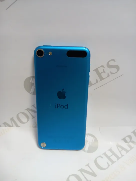 APPLE IPOD TOUCH - BLUE