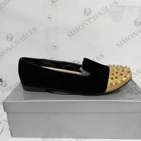 BOXED CASANDRA BLACK & GOLD SPIKED SHOES - SIZE 6